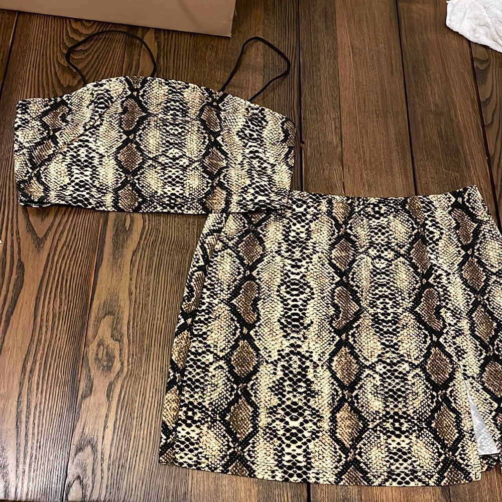 Two piece set